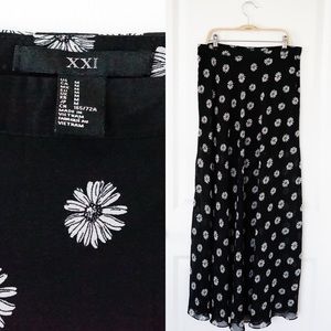 Forever 21 Daisy Skirt